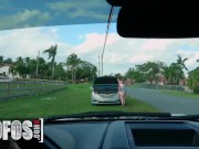 Mofos - Kinky Blonde Jessie Wylde Repays Stranger Man With Her Tight Pussy 1/16