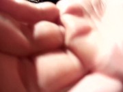 Seinen Arsch gefistet mit langen Latexhandschuhen 2/16