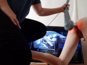 Выебала её в жопу перед телевизором вибрирующим массажёром - lesbian_illusion 13/16