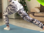 Фитоняшка с сочной задницей скачет на большом члене после тренировки 1/16