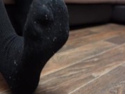 Foot fetish sexy Girl show feet foot in tights pantyhose nylon black knee socks 9/16