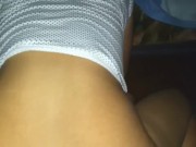 Si me tumban en el sillón me entra todita puesta de perrito. Me logro venir rápido y muy delicioso.  15/16