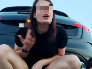 Lika Lax трахает себя и сквиртит прямо на шоссе  бесконечно кончает 12/16