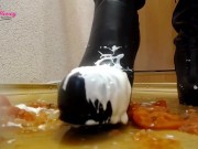 Filthy boots tomatoes and cream squashing 6/16