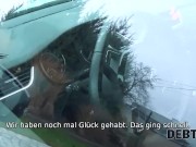 DEBT4k. Die Hausfrau Victoria Pure löst das Problem, den Sammlerschwanz zu bedienen 1/16