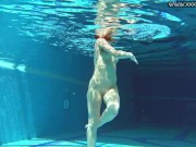 Russian Nicole Pearl gets really horny in the pool 15/16