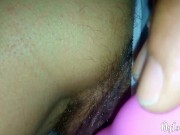 Mi stuzzica in mutandine bianche con un dildo e poi mi scopa il culo in DP 2/16