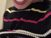 Uniqueen peeing,farts and licking my jucie off my finger come taste it 6/16