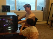 Interrupting my boyfriend playing video games (He makes me cum+Cumshot) 5/16