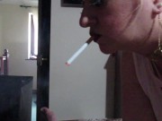 SLUT GIVES PUNTER BLOWJOB. 2/16