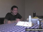 Orgia con milf inculate e uno strapon nel culo del bisex 4/16