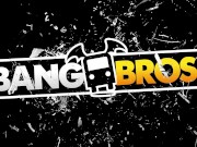 BANGBROS - Big Tits Cougar Rachael Cavalli Sucking Dick Outdoors 12/16