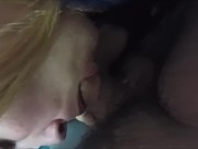 mon gros voisin me donne de l'argent pour lui vider ses couilles pleines dans ma bouche 9/16