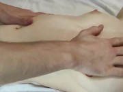 Юная леди обожает массаж сосков 7/16