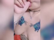 Chupando mi dedo como si fuera tu polla 4/16