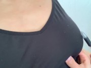 Fカップのノーブラ乳首オナニー。エアリズムの上からペンで乳首を弄ってみたら… 12/16