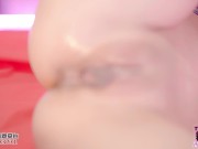 兔兔脱干净毛毛露出小嫩穴给你看，顺便让服务员沾了把便宜，嘻嘻嘻「粉红兔TW」完整版看我的时间线留言 16/16