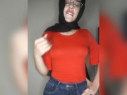 الرقص بهذا الشكل يجعل سنتي ساخنة 10/16