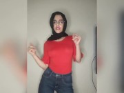 الرقص بهذا الشكل يجعل سنتي ساخنة 7/16