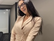 The boss fucked a lustful secretary in the toilet 2/16