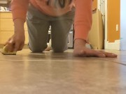 My housekeeper : naked on the floor on all fours ! 2/16