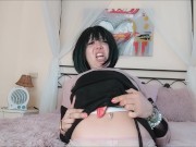 the alien is back! and does not want to leave my tummy 12/16