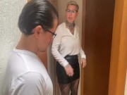 PC Reparatur für geile Milf 4/16