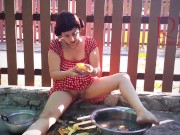 Retro maid prepares potatoes for dinner Vintage performance Vintage maid have no panties Summertime 8/16