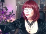 Experienced mature whores know that poems are better perceived, when the Actress's legs are spread)) 1/16