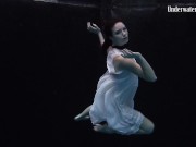 Underwater world of naked babes 6/16