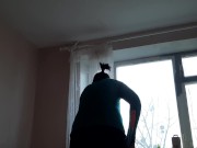 When the cleaners washed the floors, my girlfriend licked me, from the first person 1/16