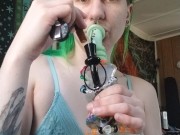 bong rip titty shake 10/16