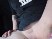 MILF finds pleasure between deliveries 9/16