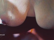 Meia-Irma safada mostrando os peitos no bar 12/16