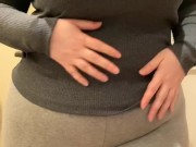 Сисястая пышка с волосатой пиздой Ирина Природа мастурбирует перед зеркалом 1/16