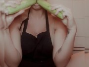 Stunning MILF Cristina making some TACOS with her wet pussy masturbating  6/16