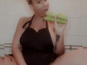 Stunning MILF Cristina making some TACOS with her wet pussy masturbating  9/16