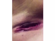 перед сном решила подрочить свои дырочки 9/16