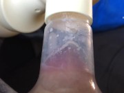 milf en lactation - pompage de ma douce poitrine 12/16