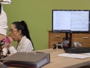 LOAN4K Hottie needs new musical instruments to she has a sexy session 12/16