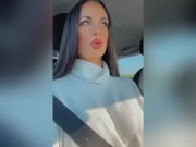 Je réalise le défi d’un abonné : me goder la chatte sur une aire d’autoroute 1/16