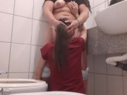 A stranger made me cunnilingus in the toilet - lesbian_illusion 8/16