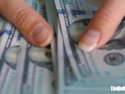 MEU MARIDO ME PERDEU NO POKER PRA UMA GOSTOSA QUE ME CHUPOU E FEZ SQUIRT NA MINHA CARA - IMMERSIVE 1/16