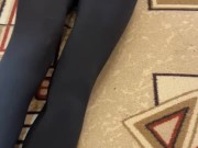 Girl in leggings does sport 8/16