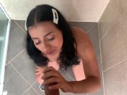 Me chupo una polla grande por unos cuantos pesos 12/16