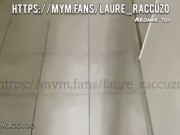 Il demonte sa femme de ménage de 18 ans pendant que sa femme travaille ! 1/16