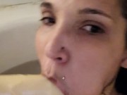 Making myself cum in the tub 8/16