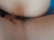 Mi colegiala acostada desnuda, entro a su habitación y aprovecho para cogermela 15/16