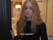 DEBT4k Joder es un castigo que espera a la mesera rusa rizada 1/16