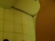 Follando en baño público (2/2) 6/16